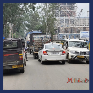 रोज जाम, रोज परेशानी! भारी वाहनों से पतरातू-रांची मार्ग की रफ्तार पर ब्रेक 🚛🚦